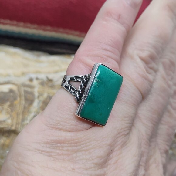 Vtg Native Sterling Silver Green Turquoise Ring Large Rectangle Size 6.5 - Picture 7 of 12